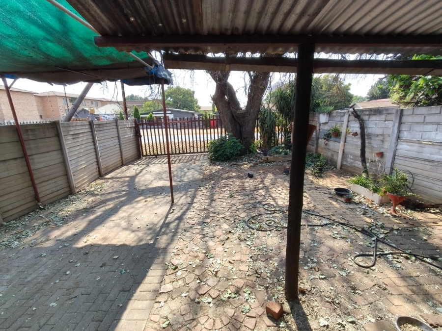 4 Bedroom Property for Sale in Rustenburg Central North West